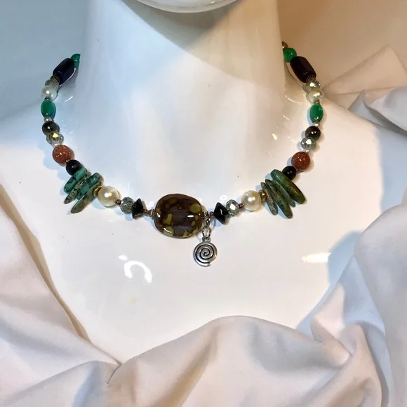 Handmade Necklace with Vintage and Modern Elements  (N02-7H) - Picture 3 of 6